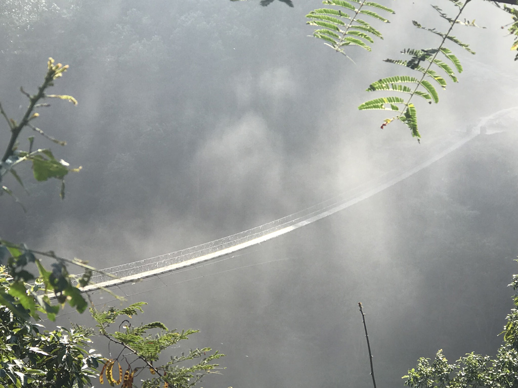 Suspension-bridge-himalaya