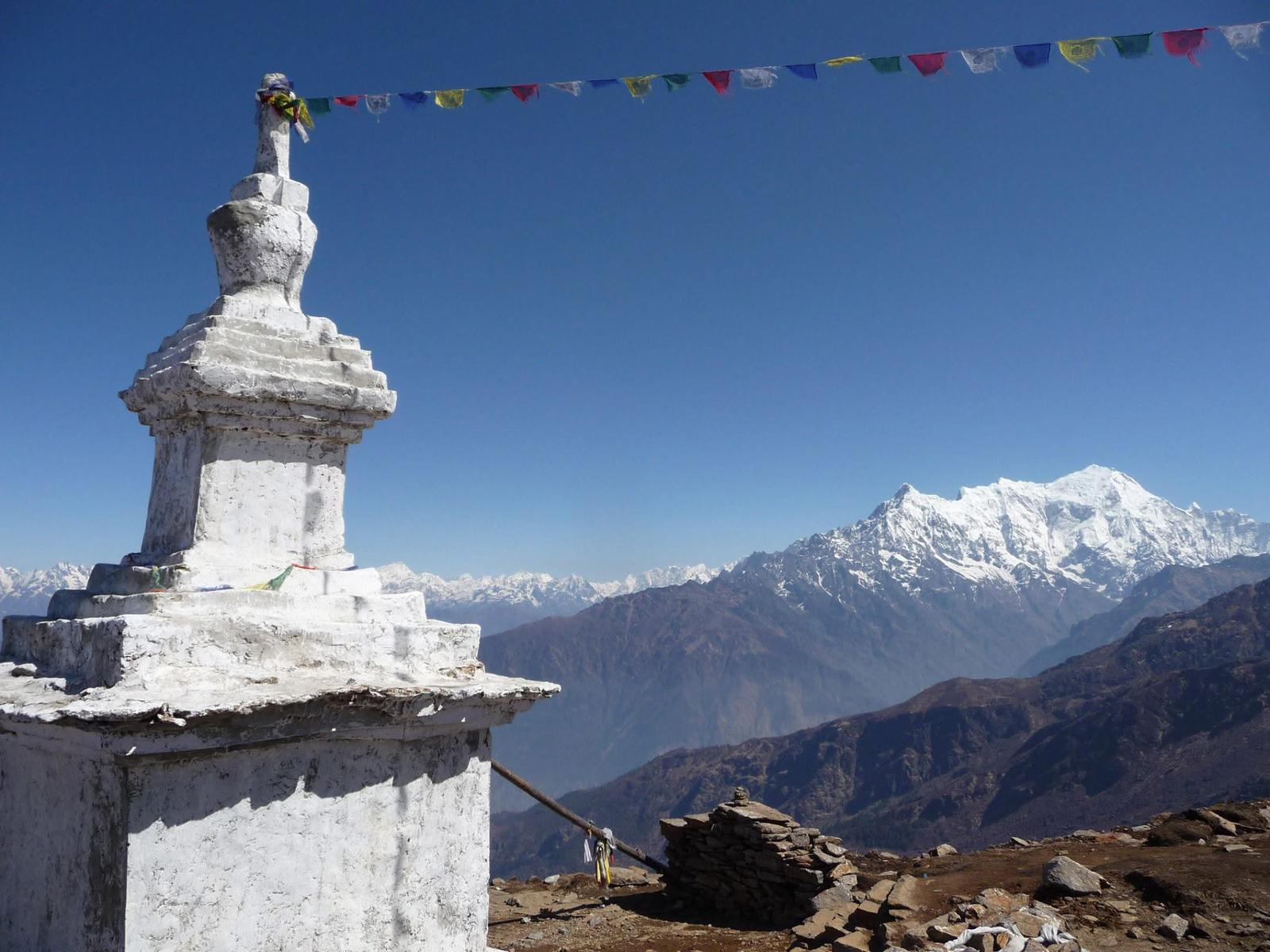 lauribina-chorten-gosain-kunda