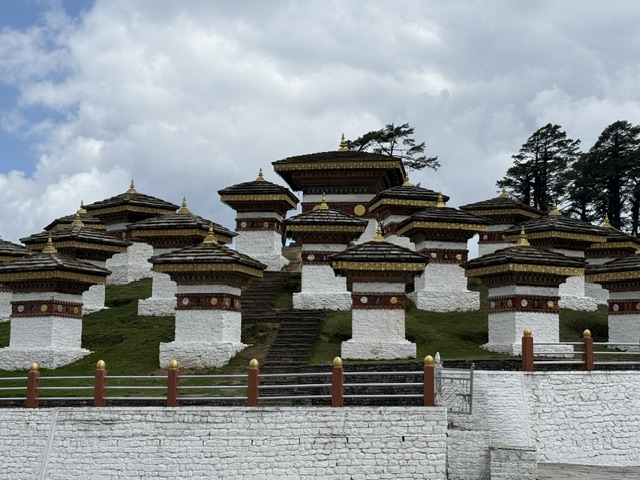 Dochula pass bhutan